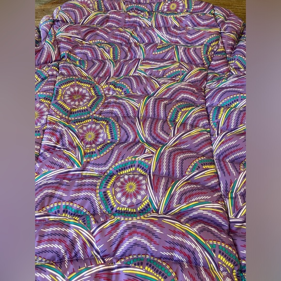 PATAGONIA DOWN SWEATER/PUFFER JACKET, SIZE XXL (16-18) OR WOMENS XS/S - Picture 9 of 9